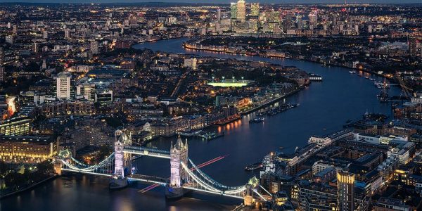 over-London-wallpaper-mural-plain